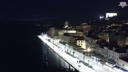 Nábřeží a město