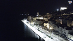 Nábřeží a město