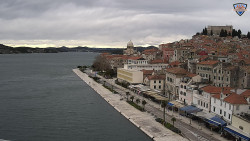 Nábřeží a město