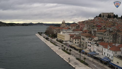 Nábřeží a město