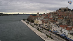 Nábřeží a město