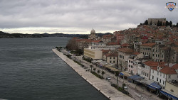 Nábřeží a město