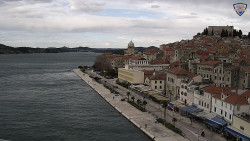 Nábřeží a město