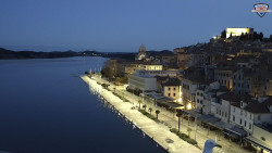 Nábřeží a město