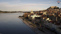 Nábřeží a město