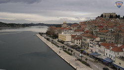 Nábřeží a město