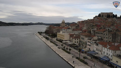 Nábřeží a město