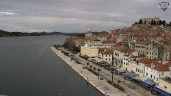 Nábřeží a město