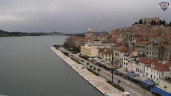 Nábřeží a město