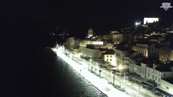 Nábřeží a město