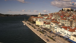 Nábřeží a město