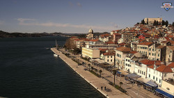 Nábřeží a město