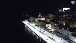 Nábřeží a město