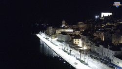 Nábřeží a město