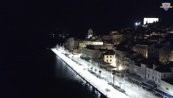 Nábřeží a město