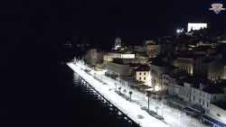 Nábřeží a město