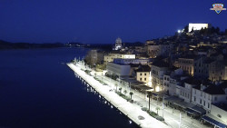 Nábřeží a město