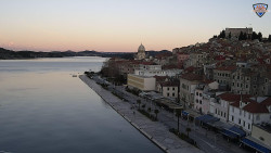 Nábřeží a město