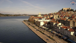 Nábřeží a město