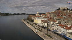 Nábřeží a město