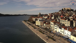 Nábřeží a město