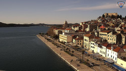 Nábřeží a město