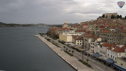 Nábřeží a město