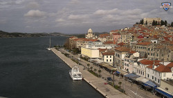 Nábřeží a město