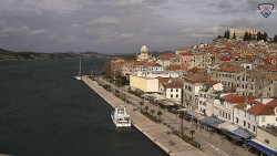 Nábřeží a město