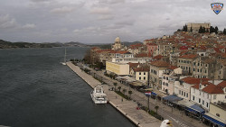 Nábřeží a město