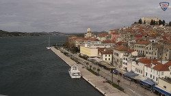 Nábřeží a město