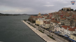 Nábřeží a město