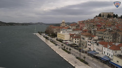 Nábřeží a město