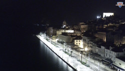 Nábřeží a město