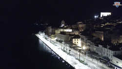 Nábřeží a město