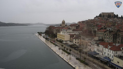 Nábřeží a město