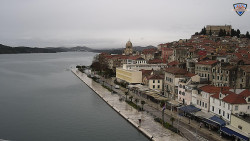 Nábřeží a město