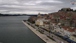 Nábřeží a město