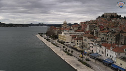 Nábřeží a město