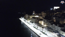 Nábřeží a město