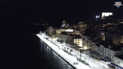 Nábřeží a město