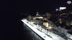 Nábřeží a město