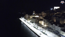 Nábřeží a město