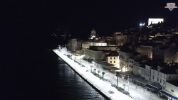 Nábřeží a město