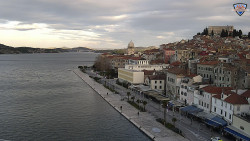 Nábřeží a město