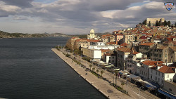 Nábřeží a město