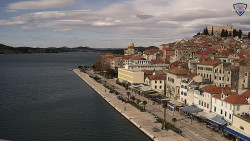 Nábřeží a město