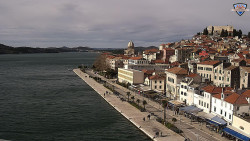 Nábřeží a město