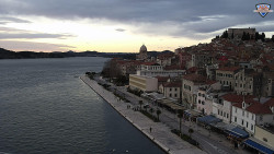 Nábřeží a město