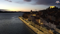 Nábřeží a město